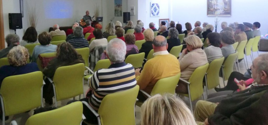 Recital Joaquín Lanzas en el Residencial Puerto de la Luz Málaga